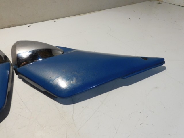 caches lateral sous selle