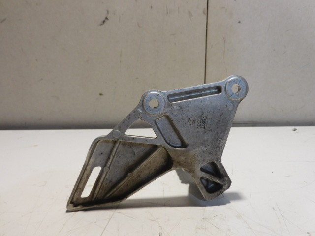 platine avant gauche