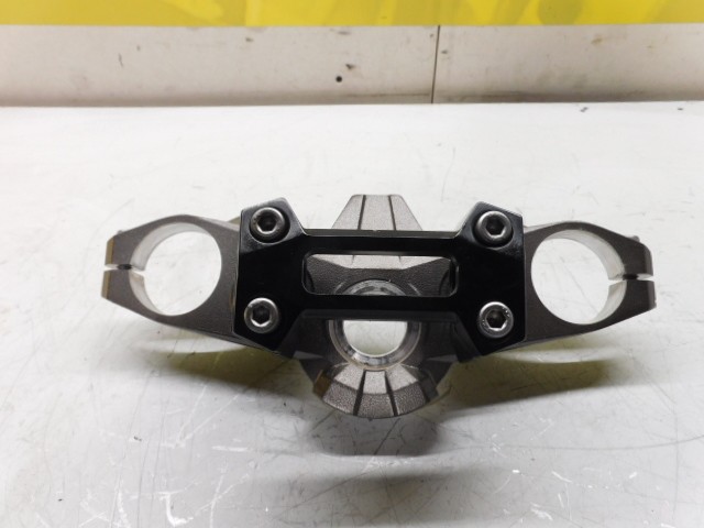 TE DE FOURCHE SUPERRIEUR