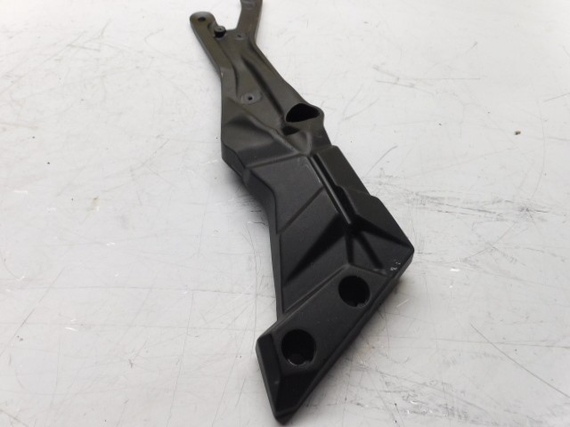 RENFORT DE CADRE GAUCHE