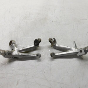 REPOSES PIED ARRIERE