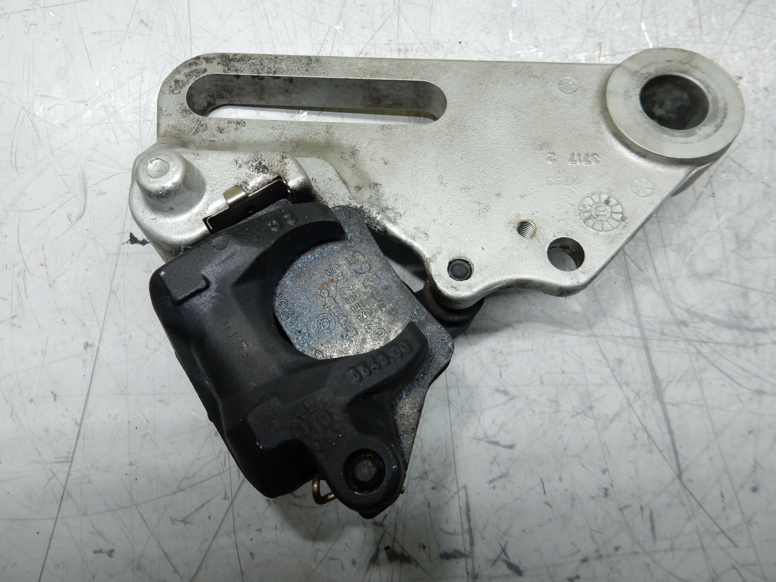 ETRIER DE FREIN ARRIERE