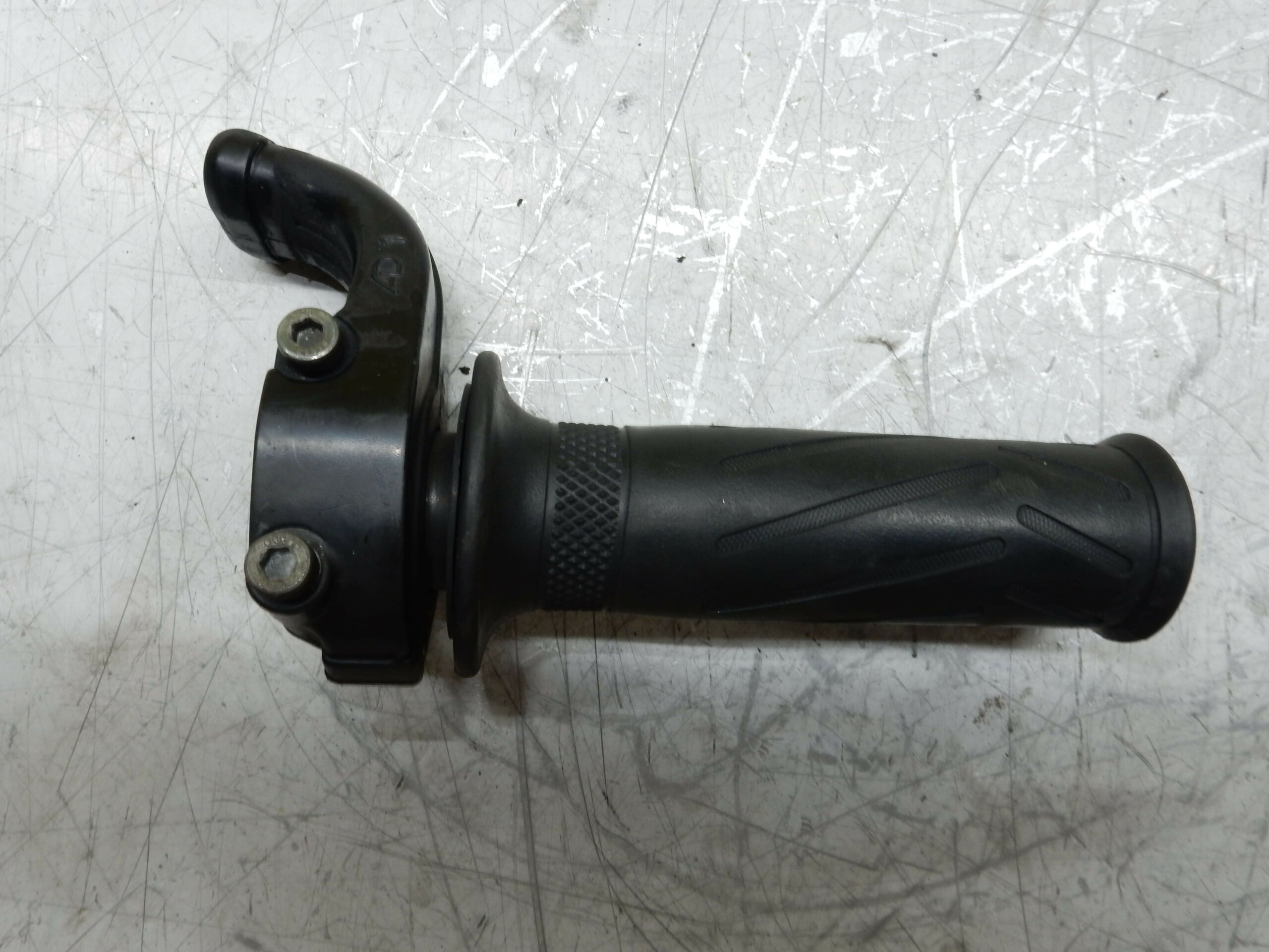 POIGNEE D ACCELERATEUR