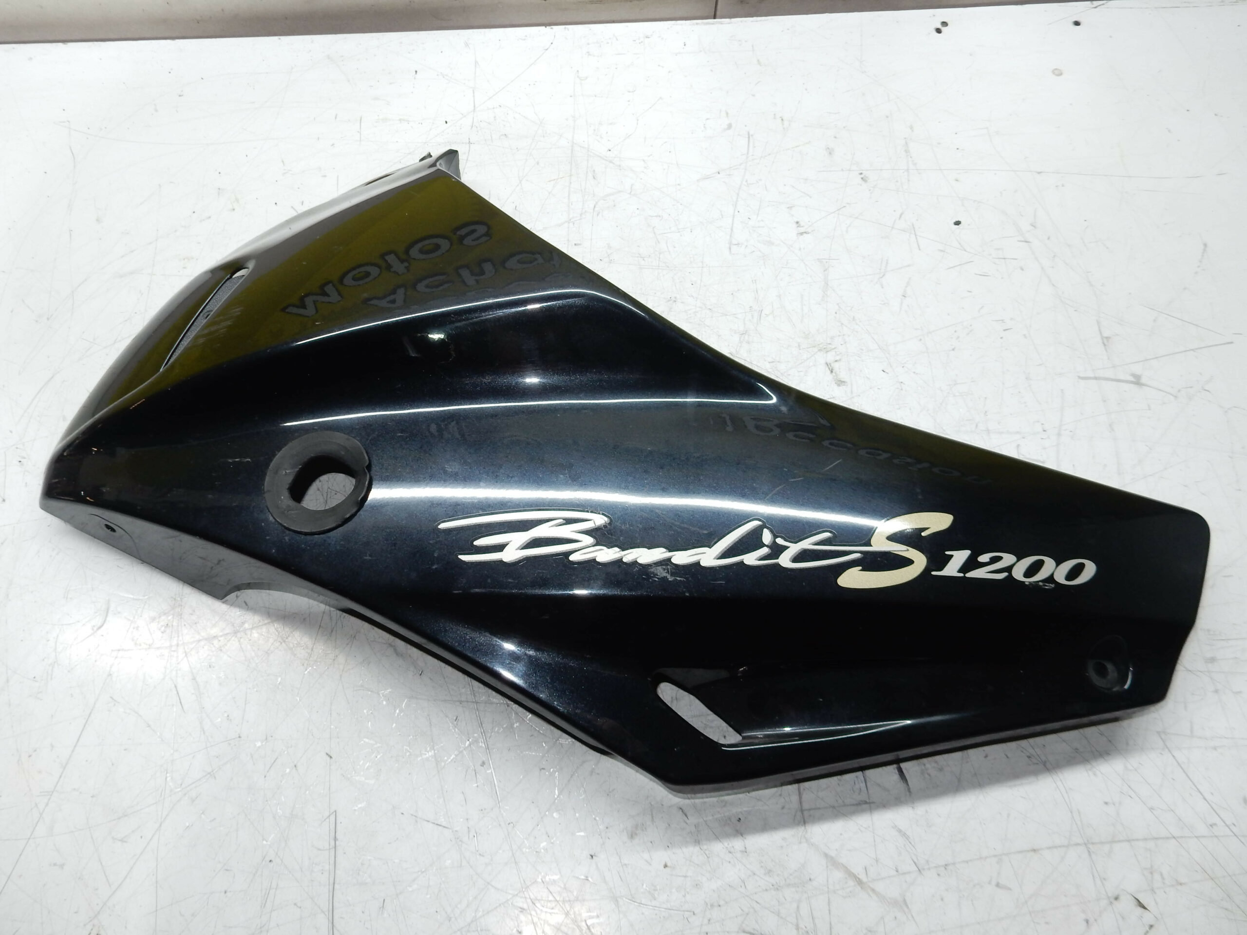 CARENAGE AVANT GAUCHE BANDIT S