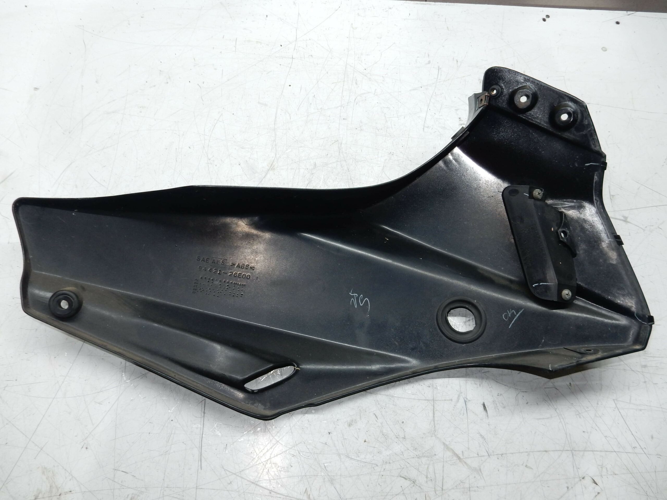 CARENAGE AVANT GAUCHE BANDIT S