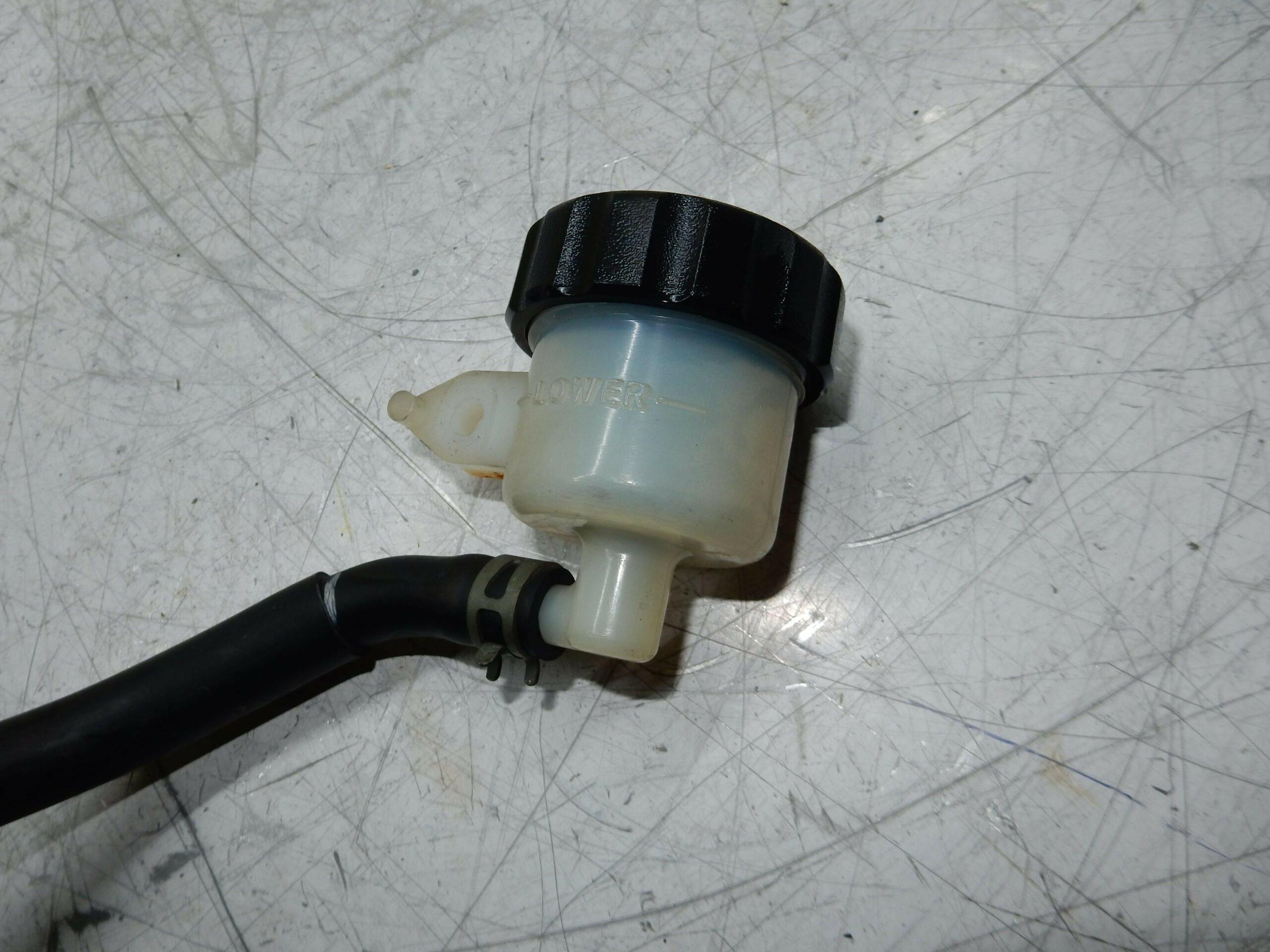 maitre cylindre de frein arrière