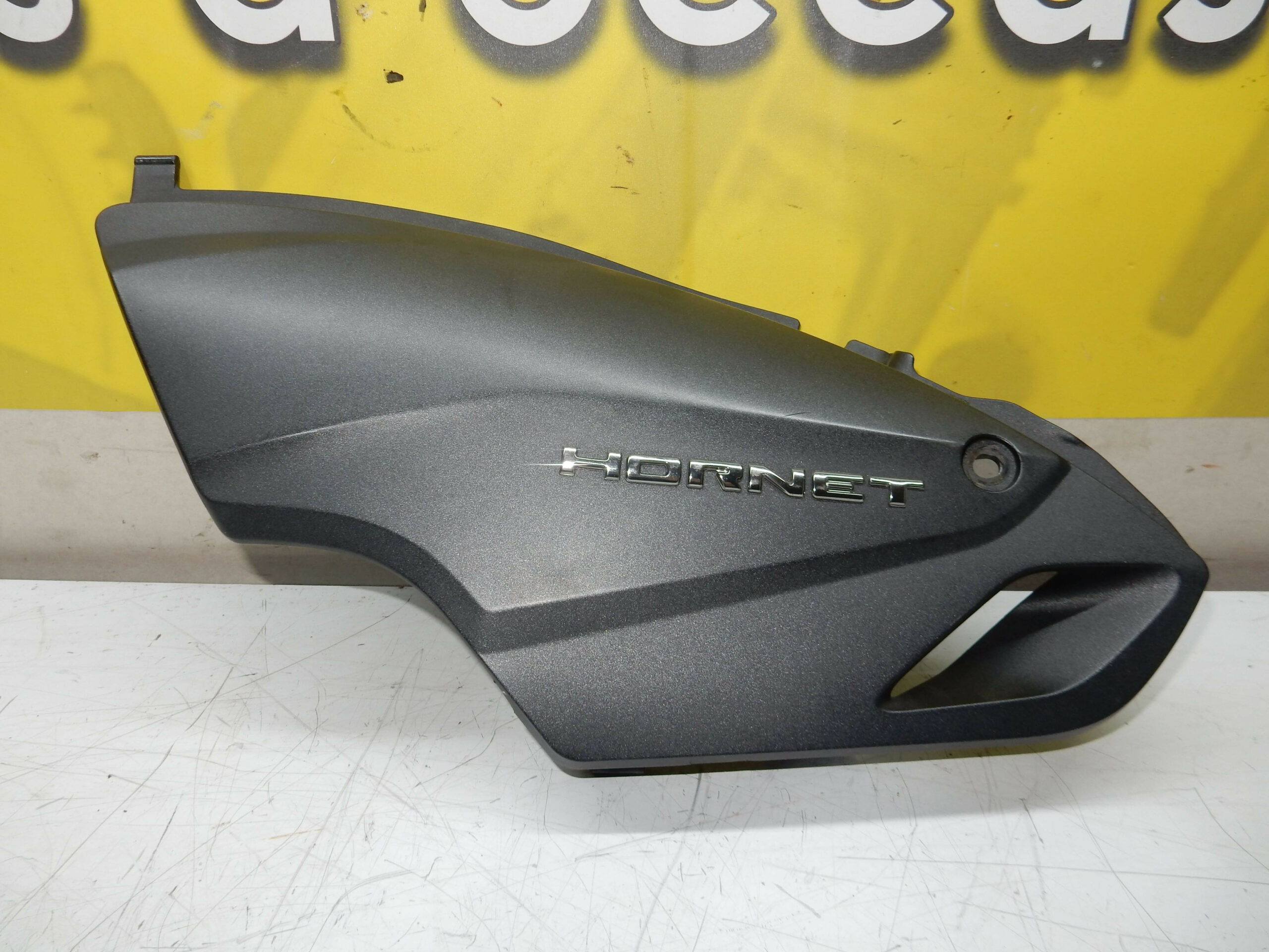 carenage latéral gauche