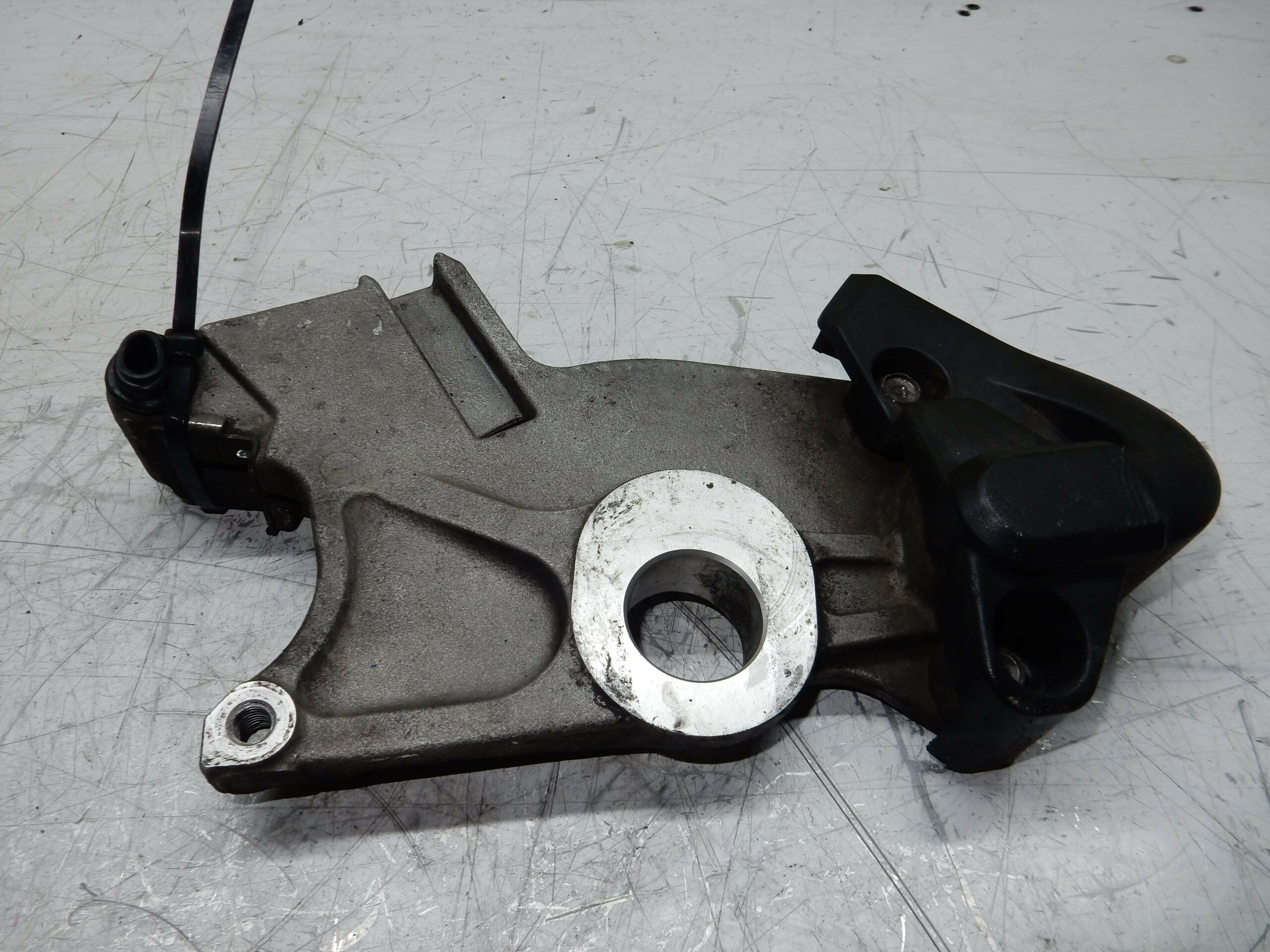 support étrier arrière