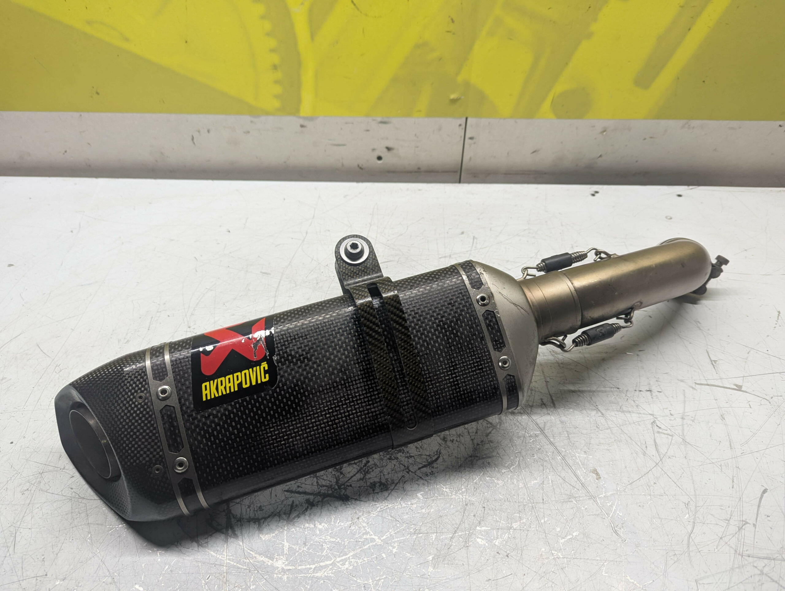 échappement ( silencieux )