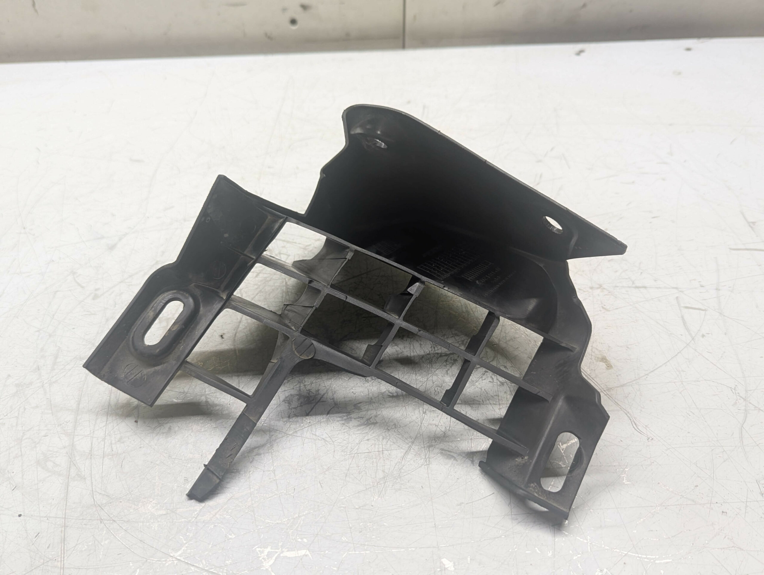 ECOPE RADIATEUR DROITE