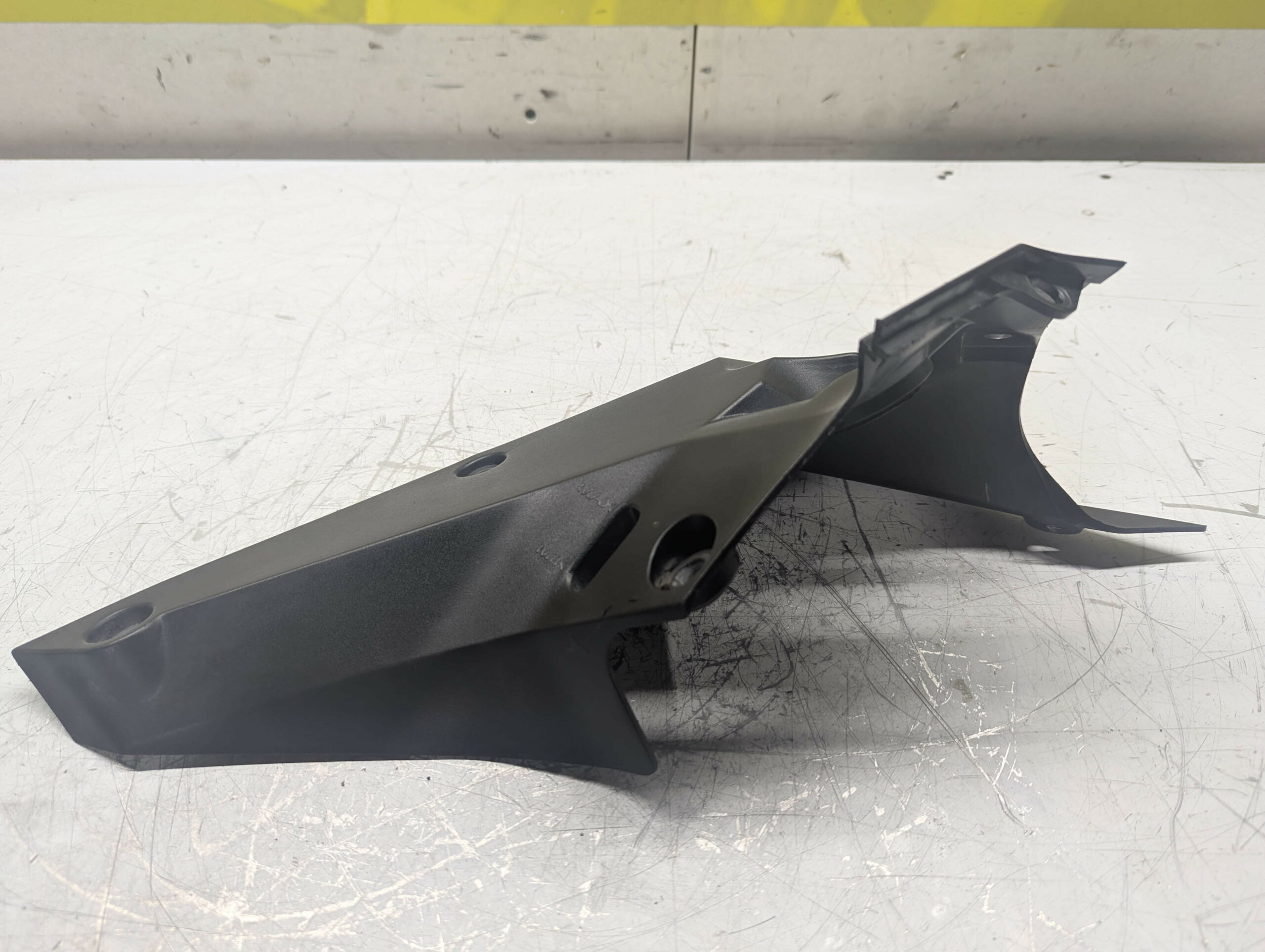 carenage intérieur gauche