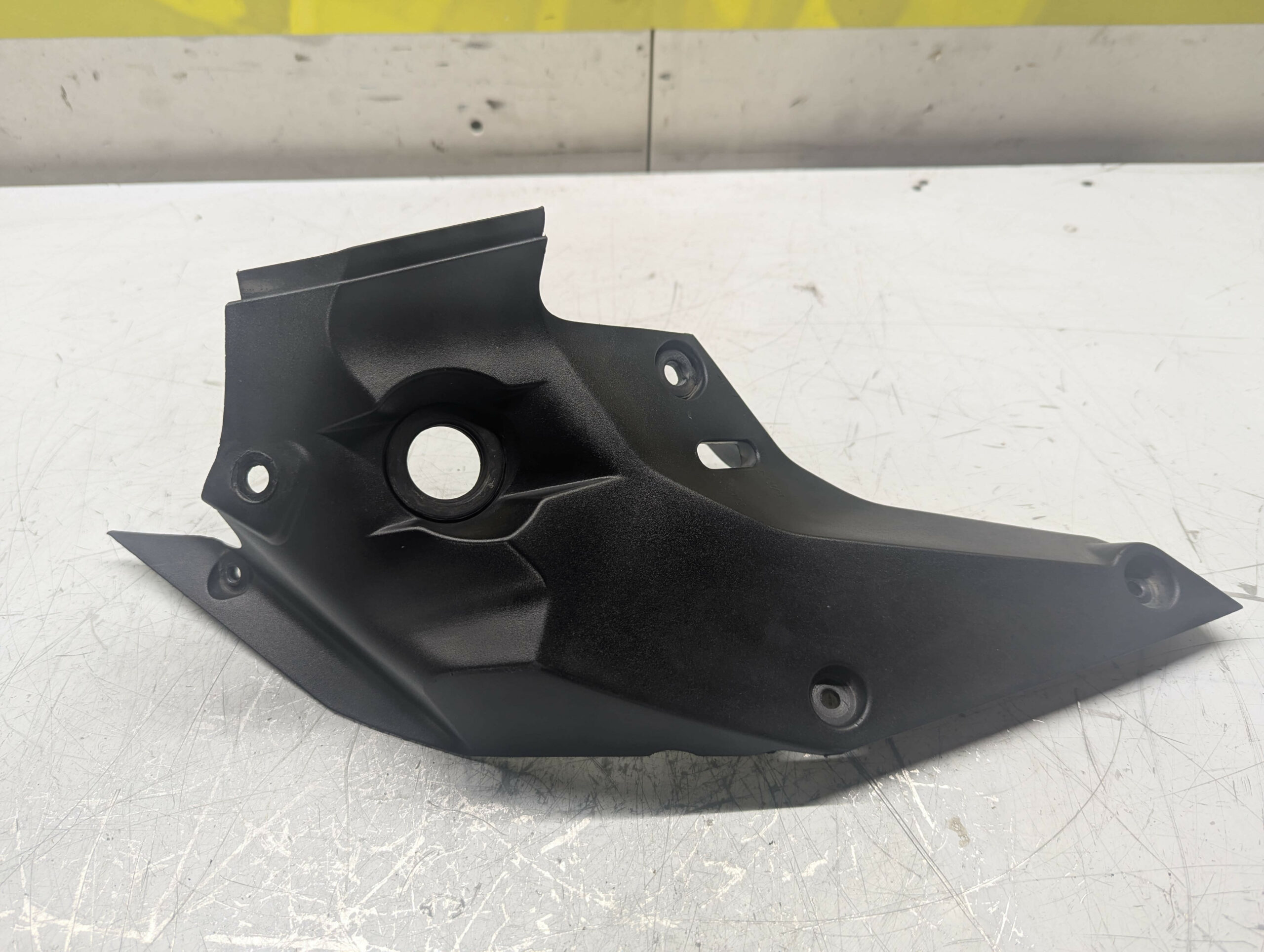 carenage intérieur gauche