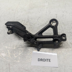platine avant droite