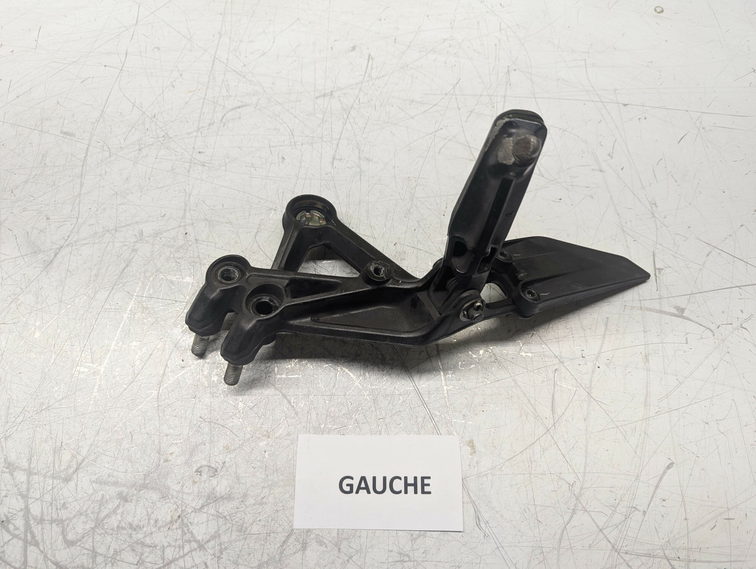 platine avant gauche