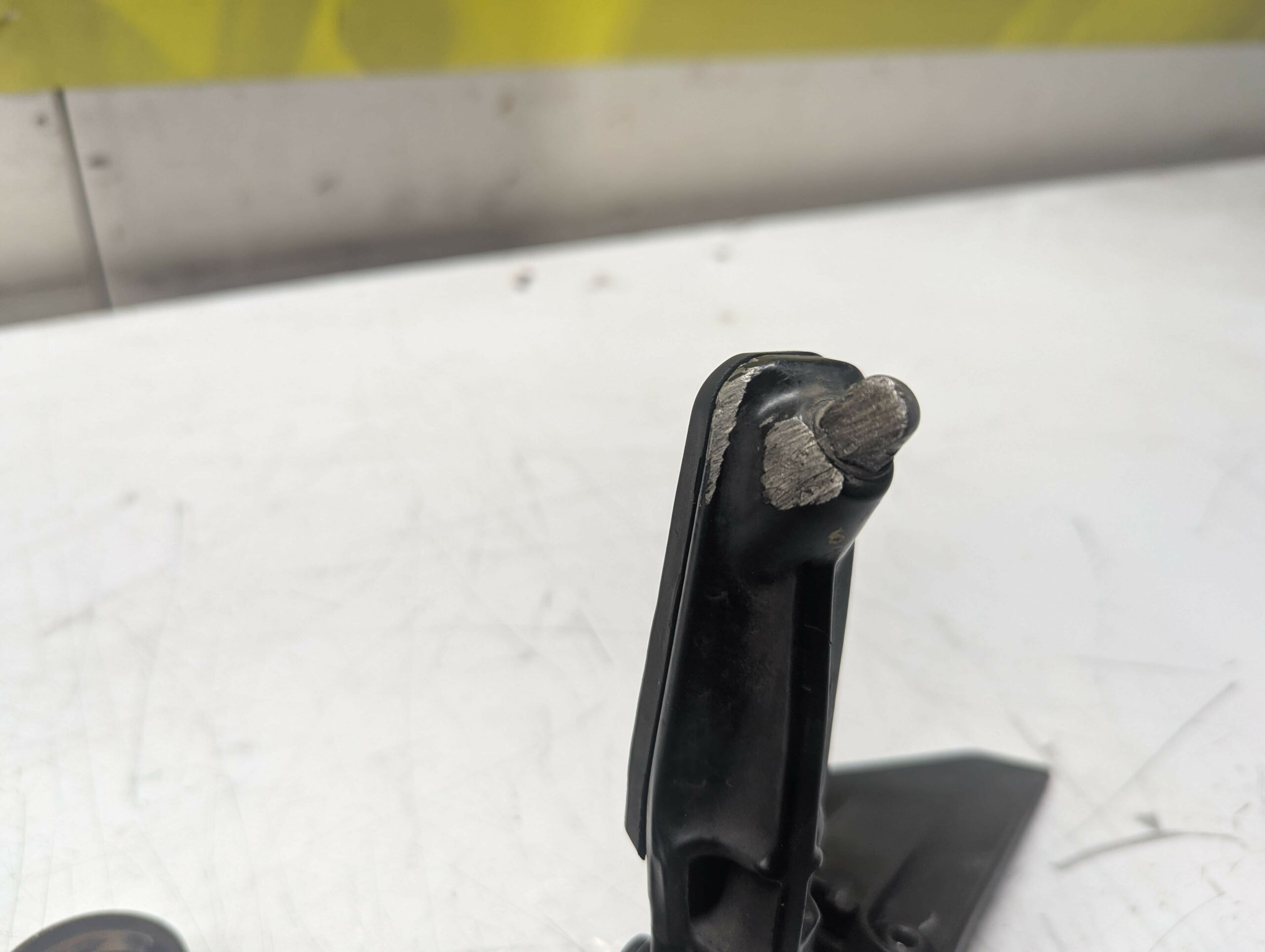 platine avant gauche