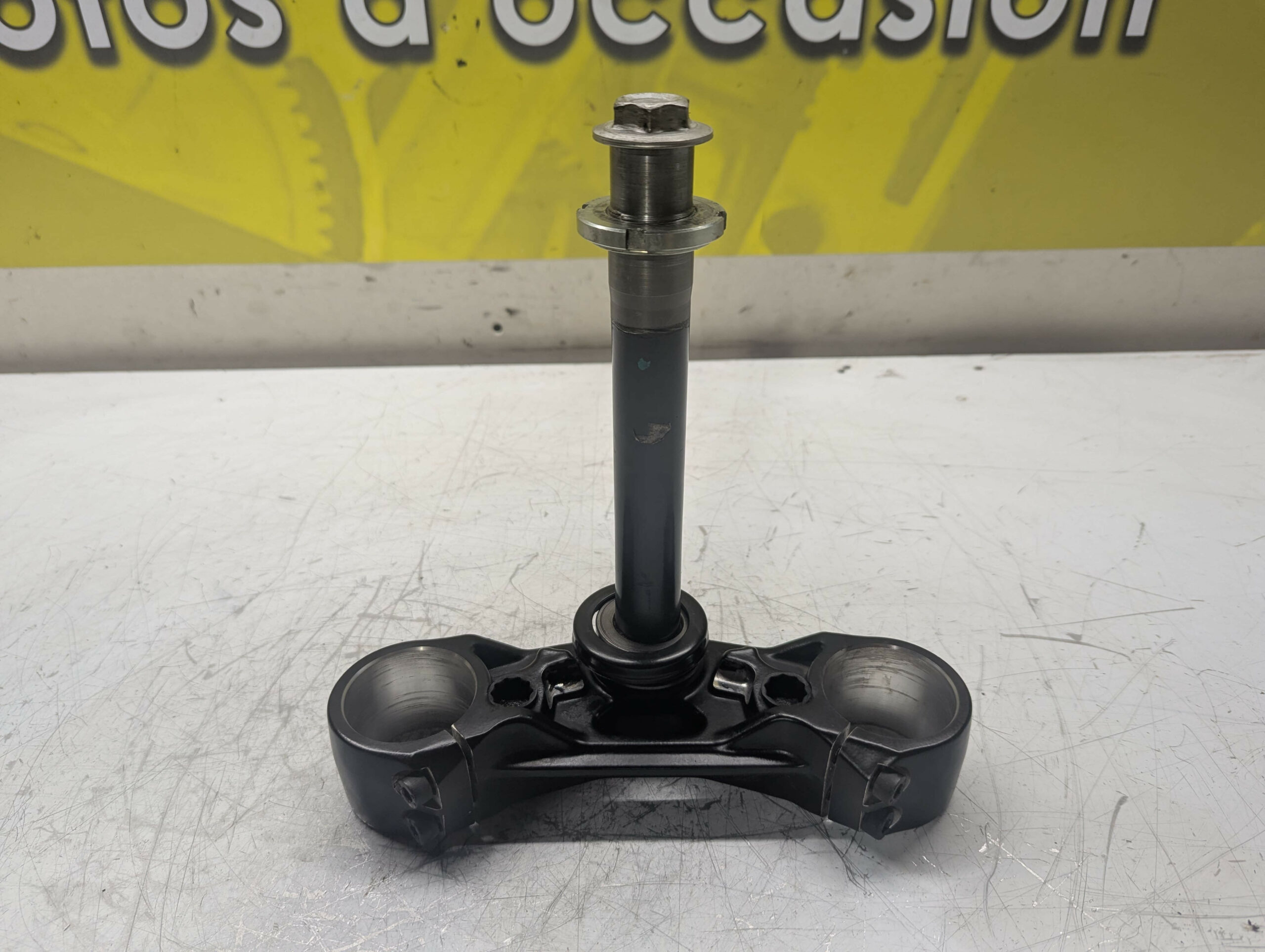 te de fourche inferieur