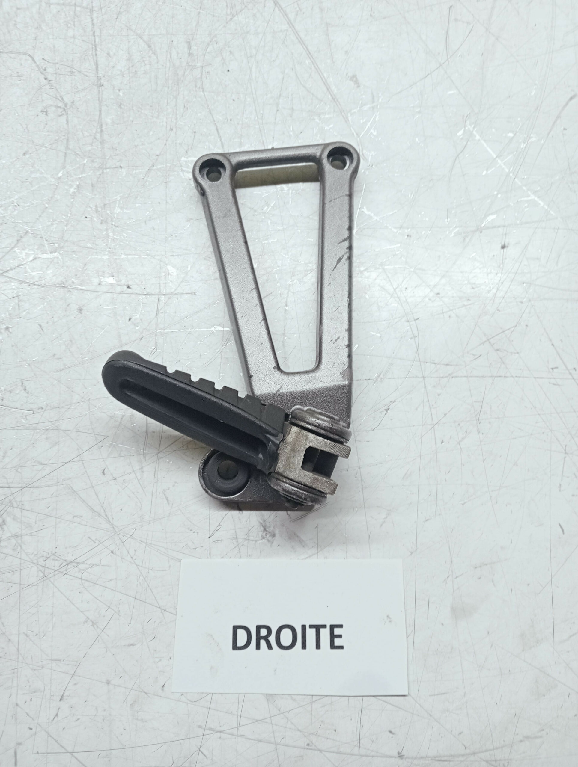 platine arriere droite