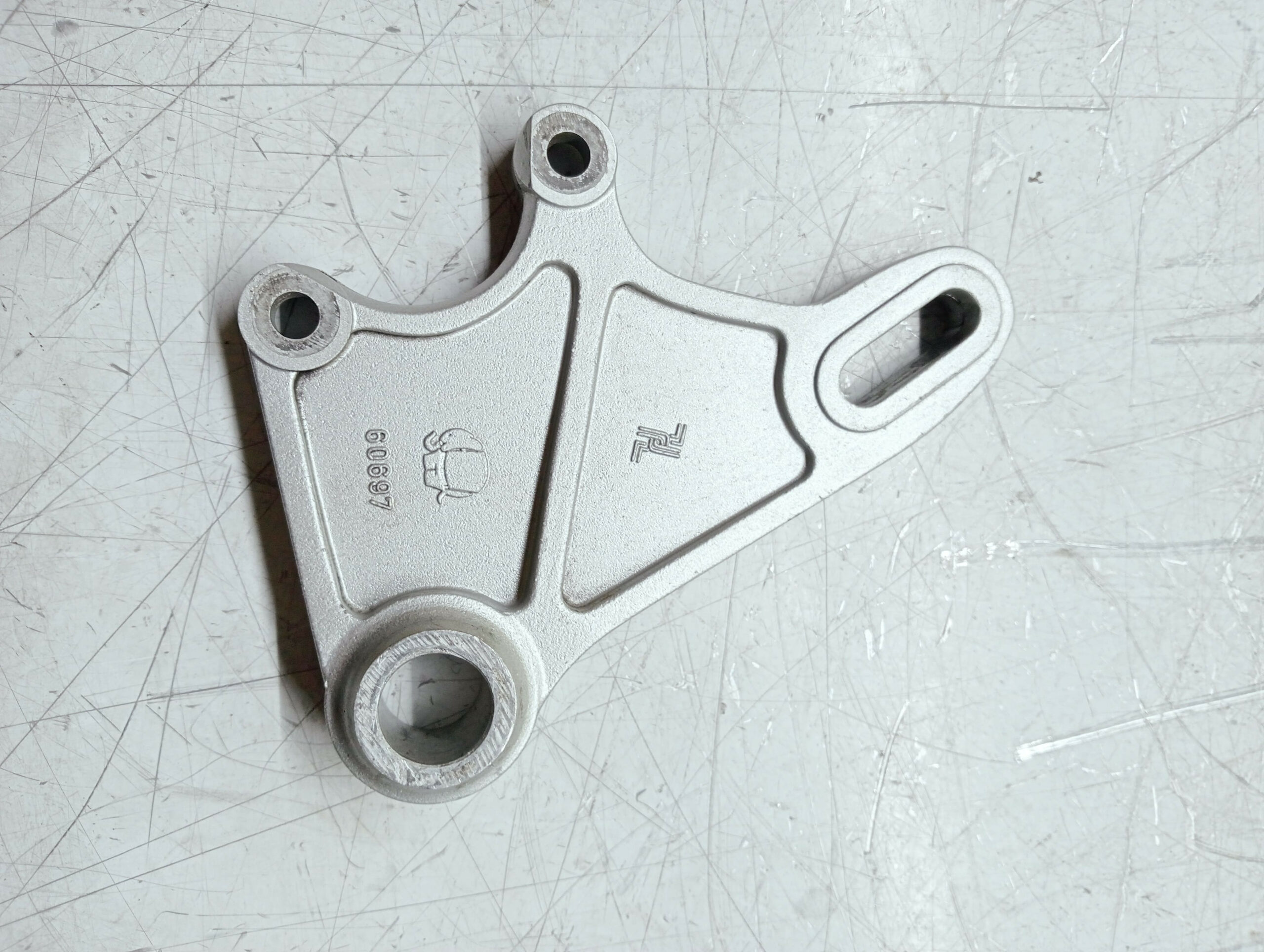 support etrier arriere