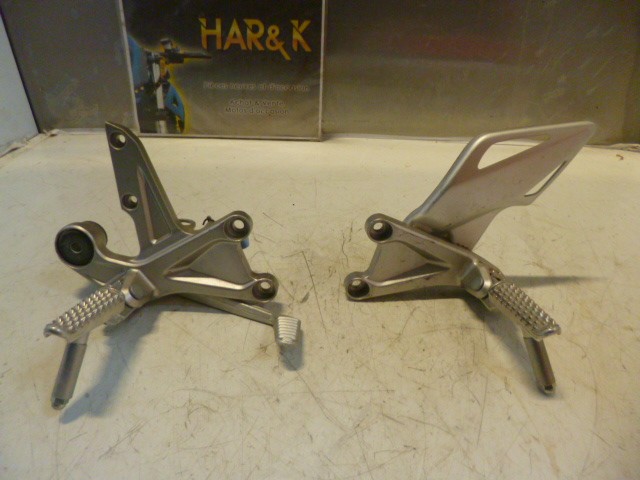 platines repose pied avant