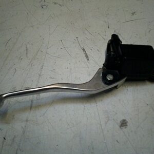 maître cylindre frein avant