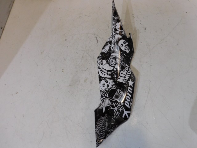 carénage lateral gauche