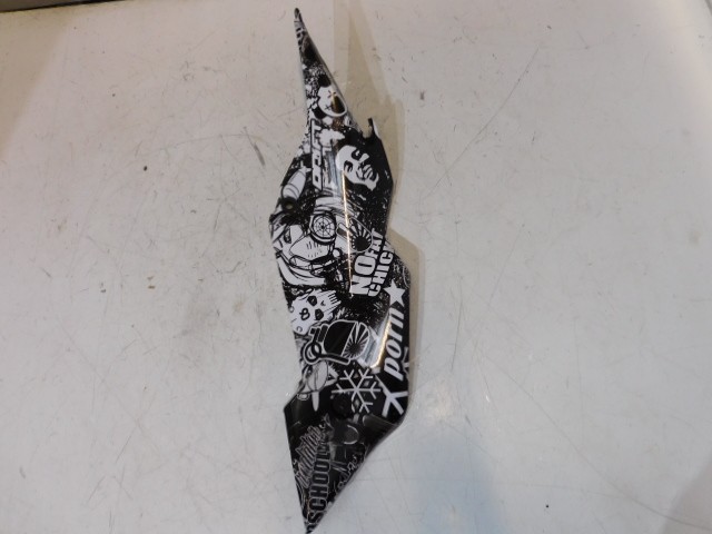 carénage lateral gauche