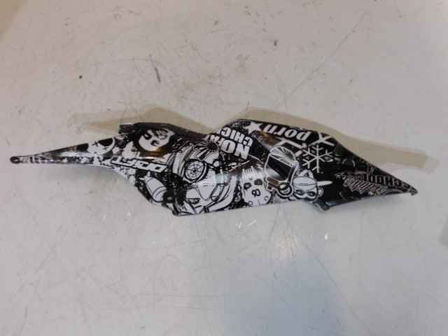 carénage lateral gauche