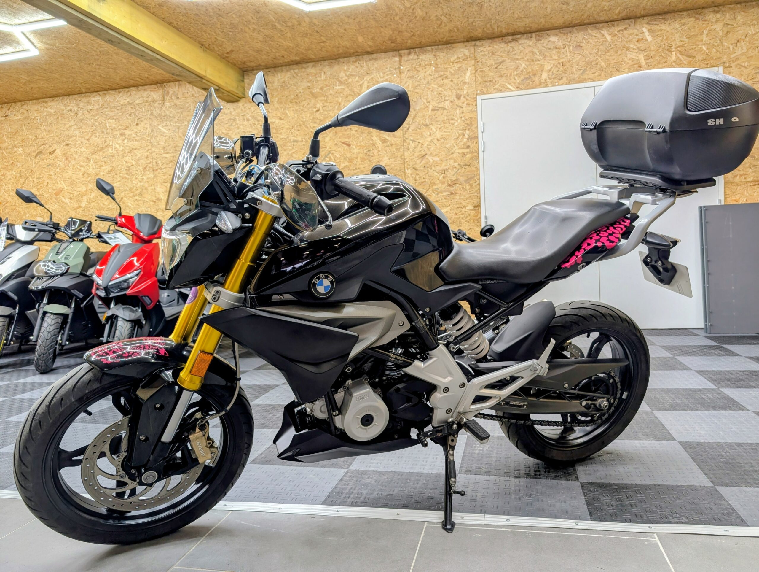 BMW G310R
