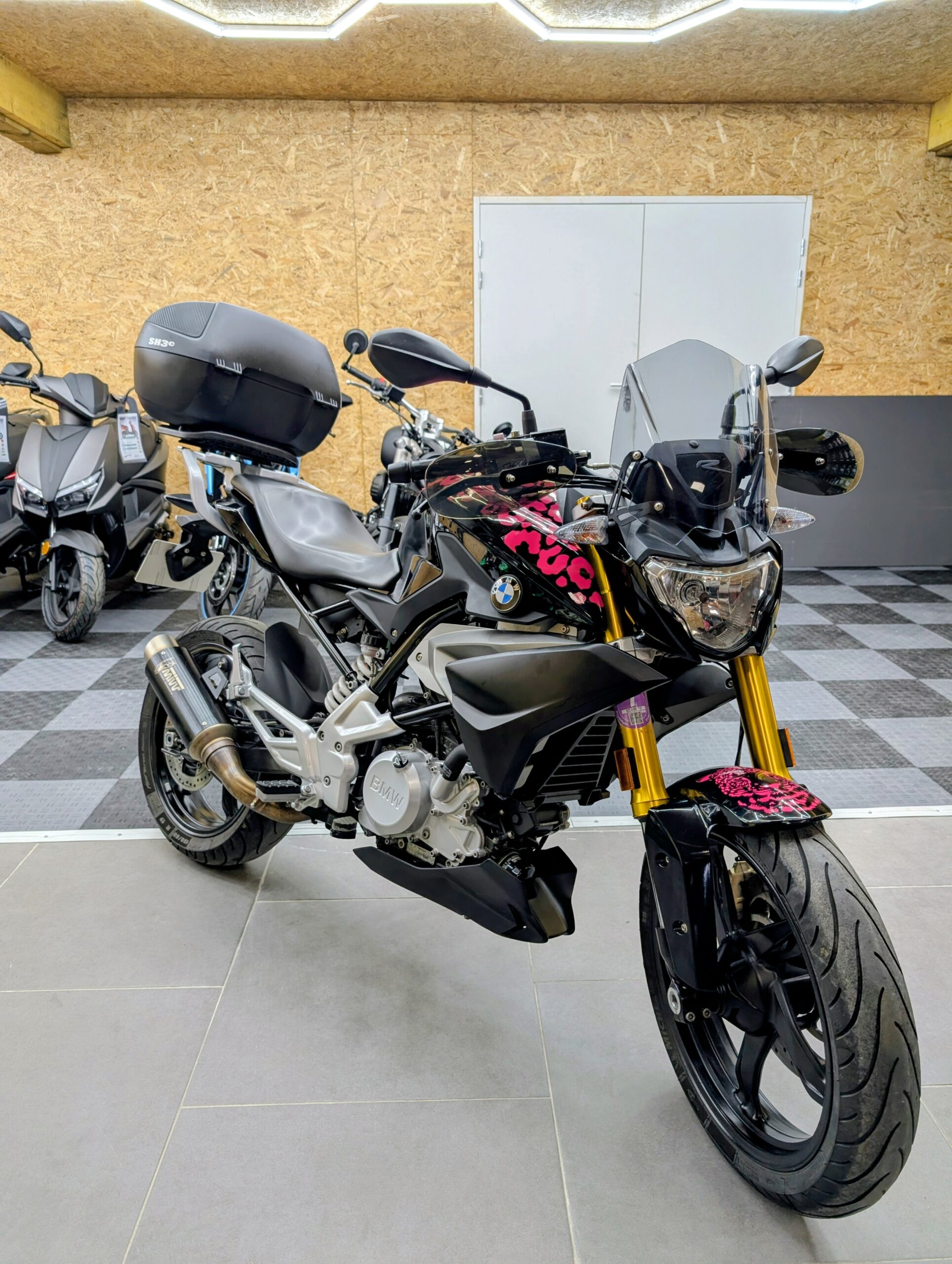 BMW G310R