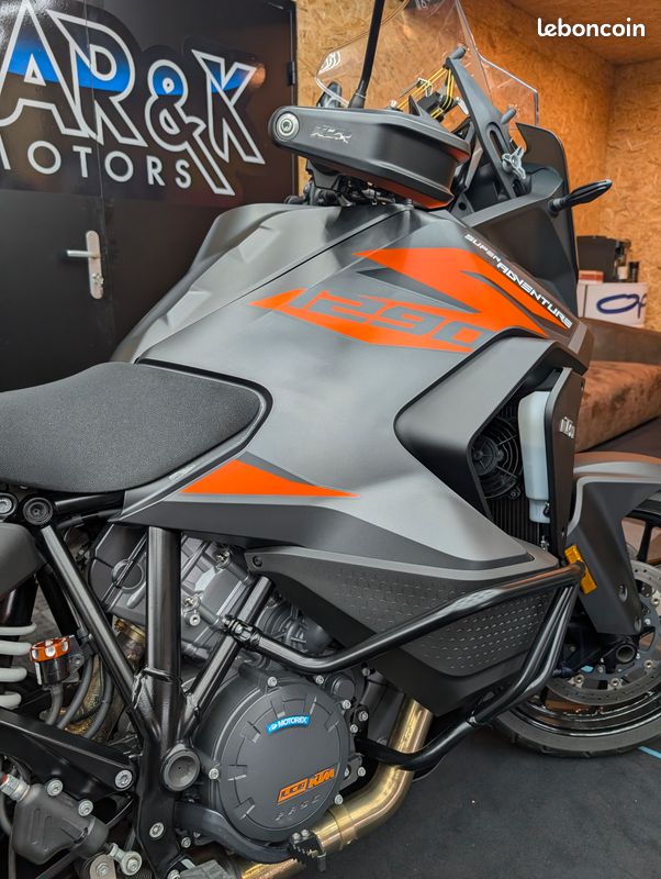 KTM 1290 SUPER ADVENTURE S TECH PACK