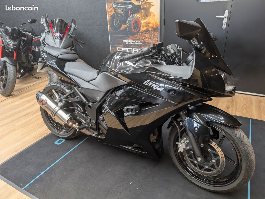 KAWASAKI NINJA 250
