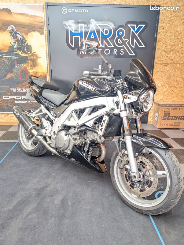SUZUKI 1000 SV N