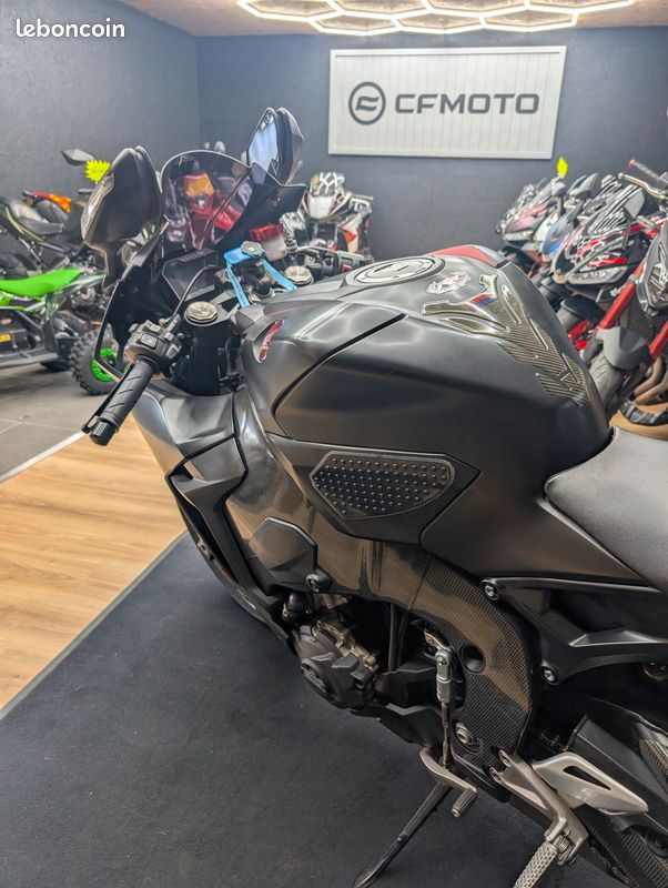 HONDA CBR 1000 RR