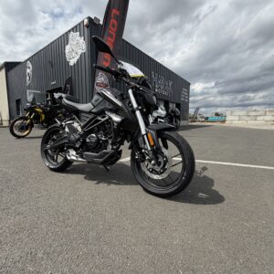 VOGE 125R