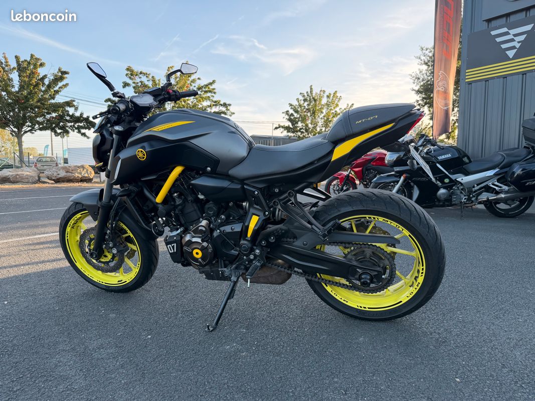 Yamaha MT-07 A2