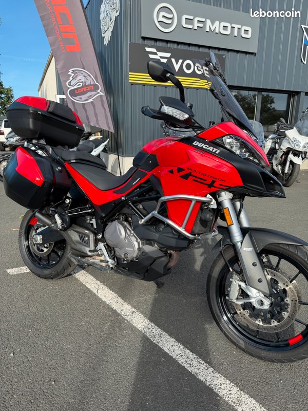 Ducati 937 multistrada s travel v2