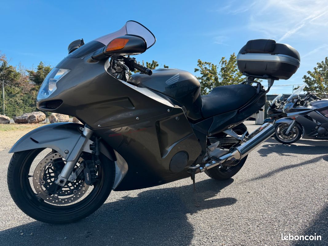 Honda cbr 1100 xx