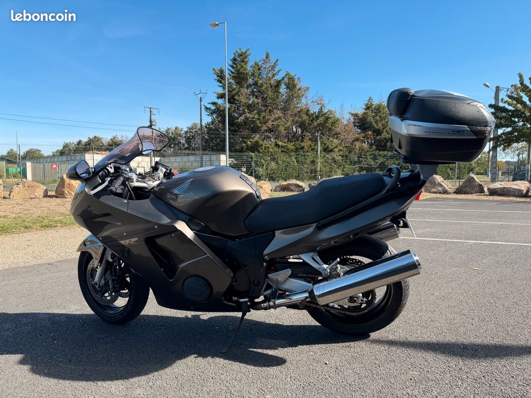 Honda cbr 1100 xx