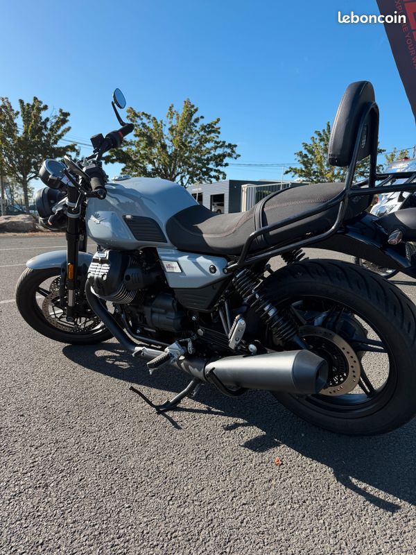 MOTO GUZZI V7 SPORT